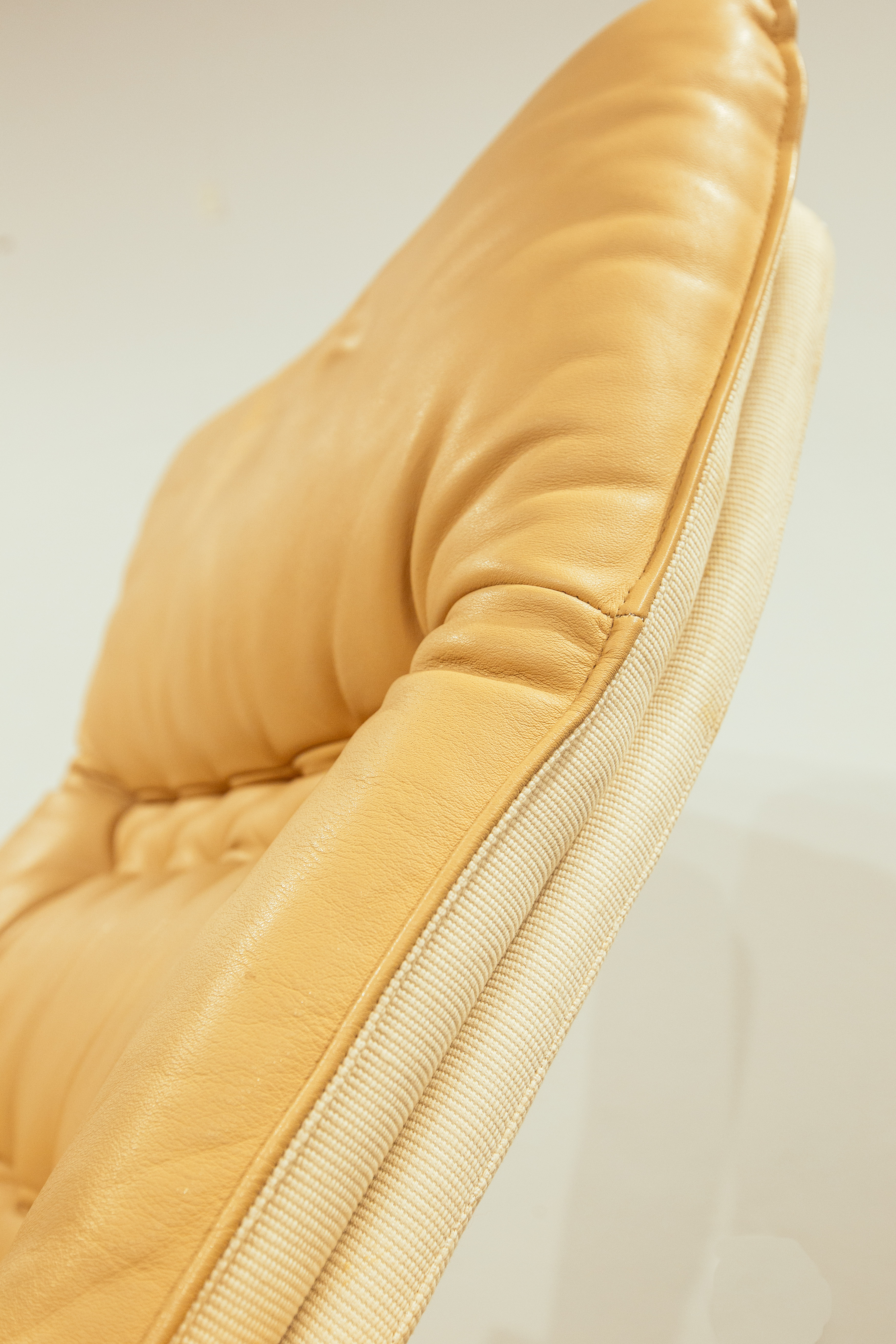 Mid-Century Modern Scandinavian Lounge Chair 